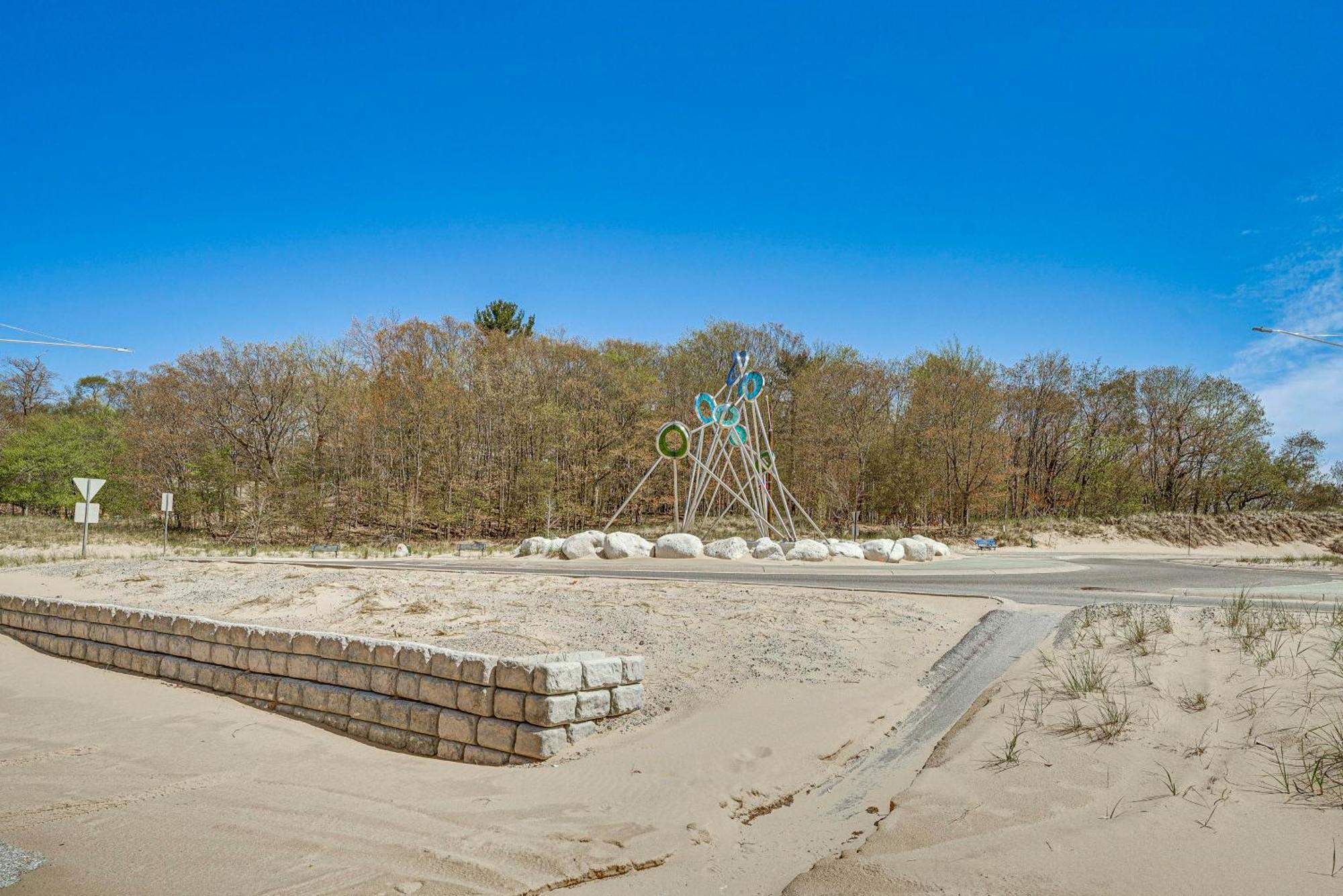 Walk To Beach Lake Michigan Getaway! Muskegon Eksteriør bilde